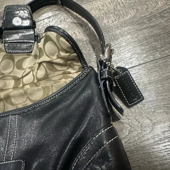Vintage Coach Black Small Soho Leather Shoulder Bag - Picture 3 of 13